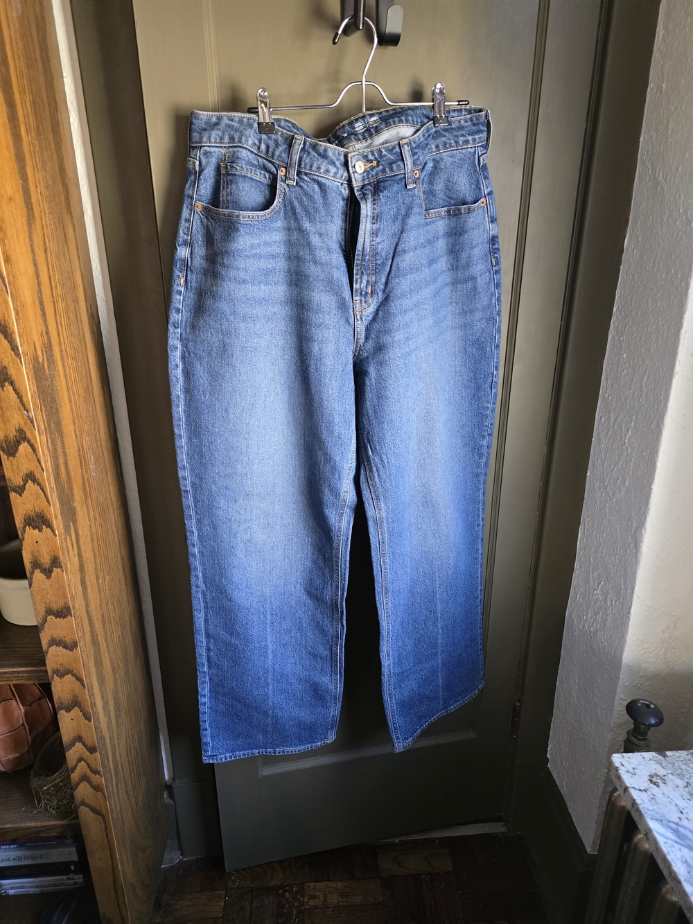 Old Navy Medium Blue WoMen's Straight Jeans